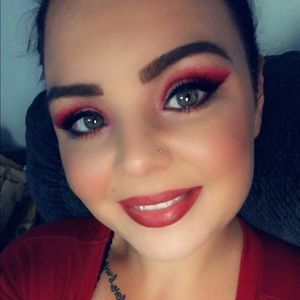 Meet your Posher, Trisha